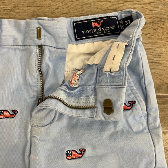 Vineyard Vines boys American Flag shorts - Picture 5 of 5